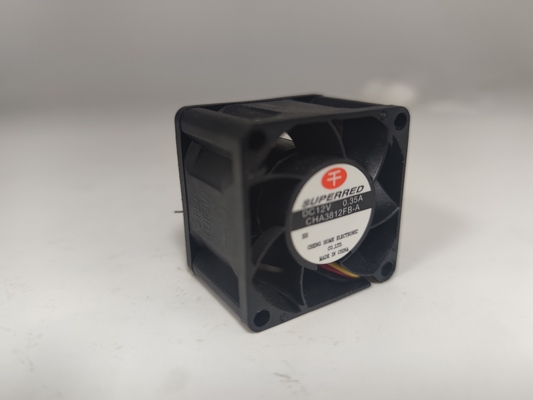 PBT de plástico 12V DC CPU Fan 3 Pin Conector para soluciones de refrigeración industrial