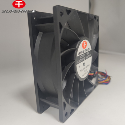 Fener de refrigeración de PBT DC de plástico de forma cuadrada con rodamiento de bolas / rodamiento de manga