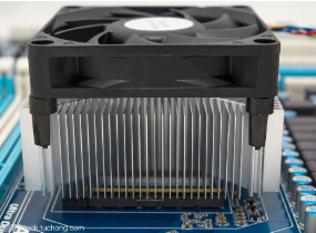 120x120x38mm DC CPU ventilador de corriente 0.2A Solución de enfriamiento eficiente