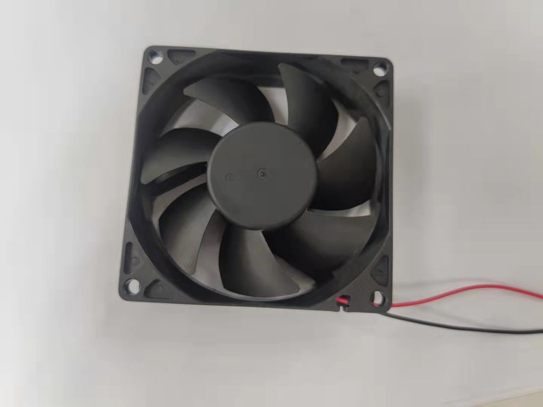 Vida de alta velocidad 30000h 0.24-0.78A actual del ventilador del servidor 3400-6800RPM